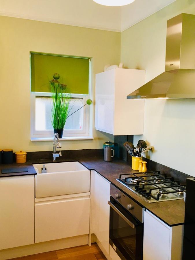 Grade 2 Listed Apartment In Heart Of ヘイスティングス エクステリア 写真